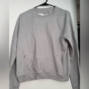 Loungeful Crewneck Pullover (Style W3DAKS)  size 8